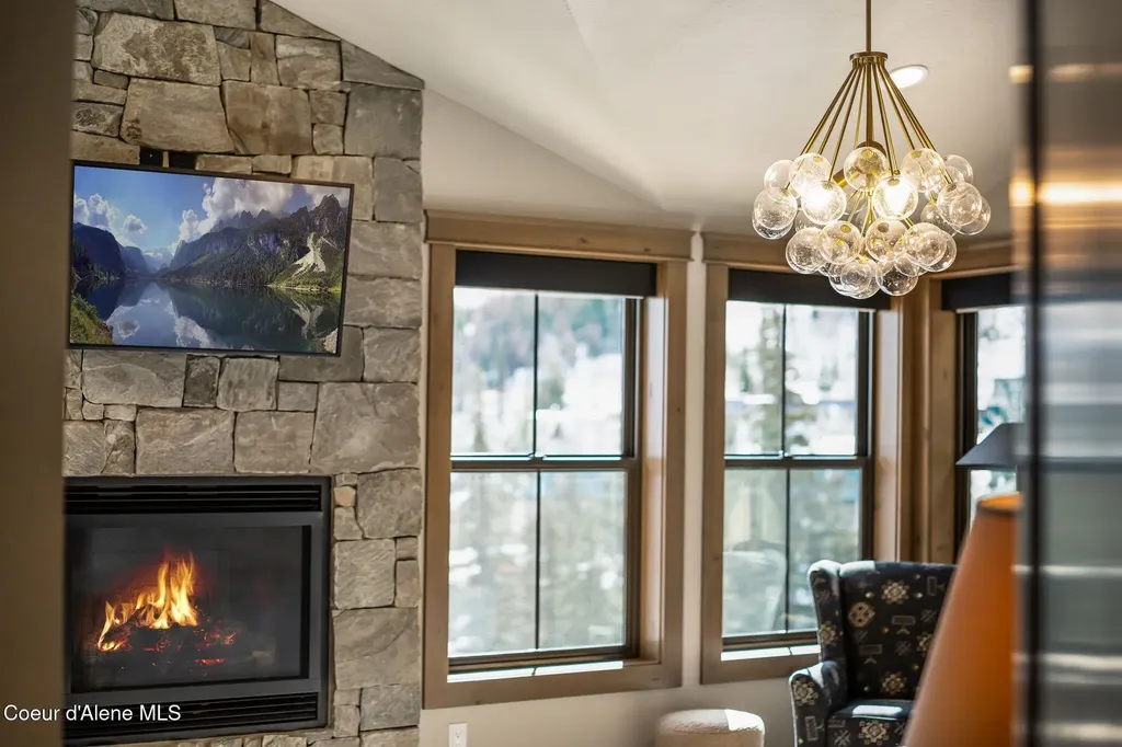 50 Olaf Court Sandpoint ID 83864