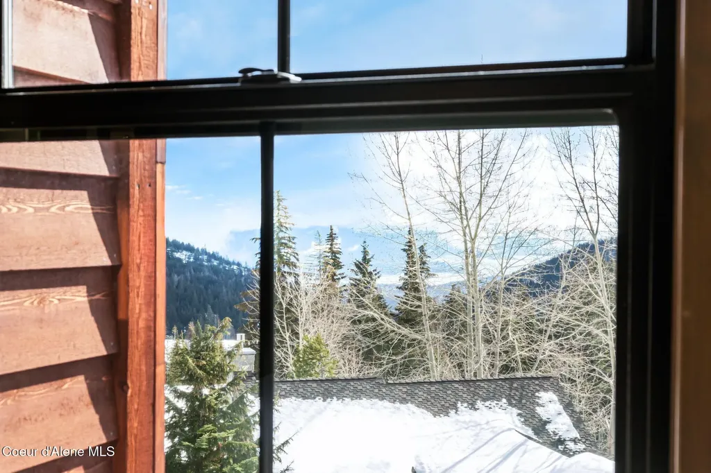50 Olaf Court Sandpoint ID 83864