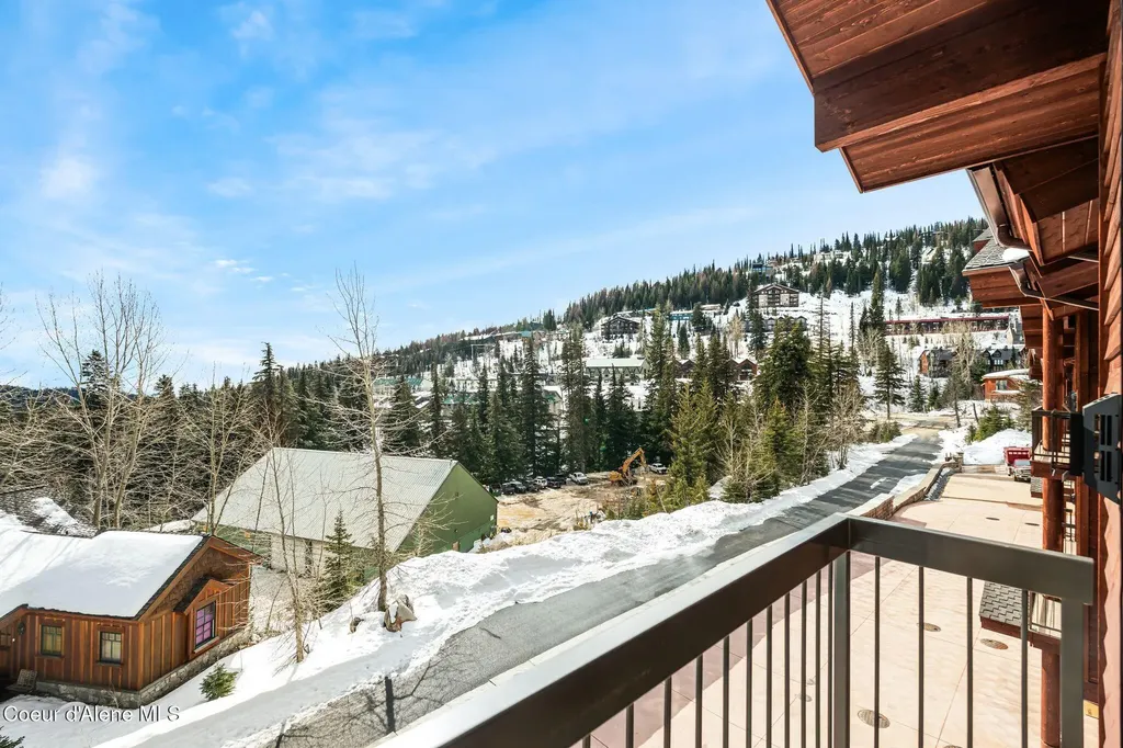 50 Olaf Court Sandpoint ID 83864