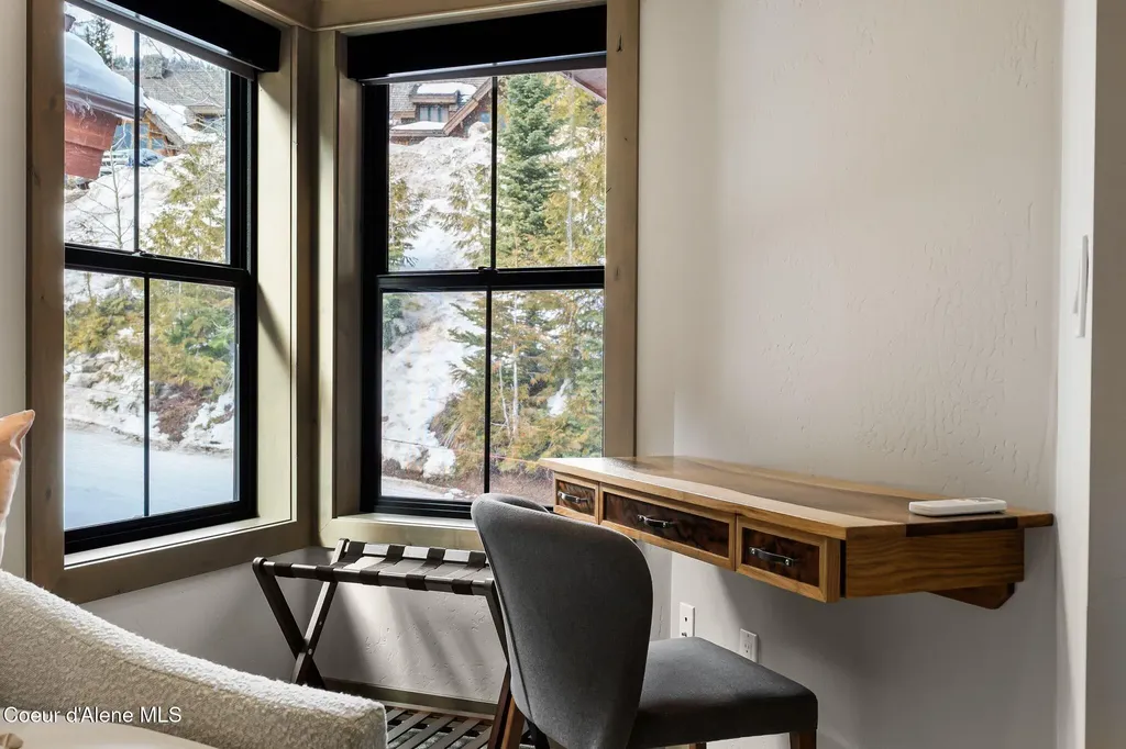 50 Olaf Court Sandpoint ID 83864
