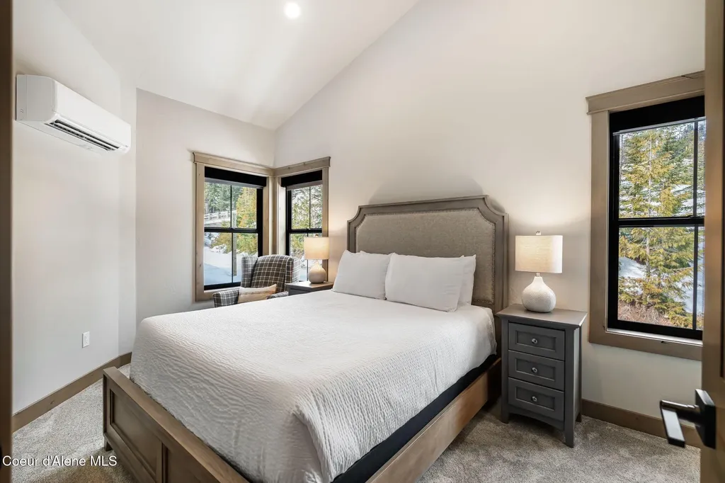50 Olaf Court Sandpoint ID 83864