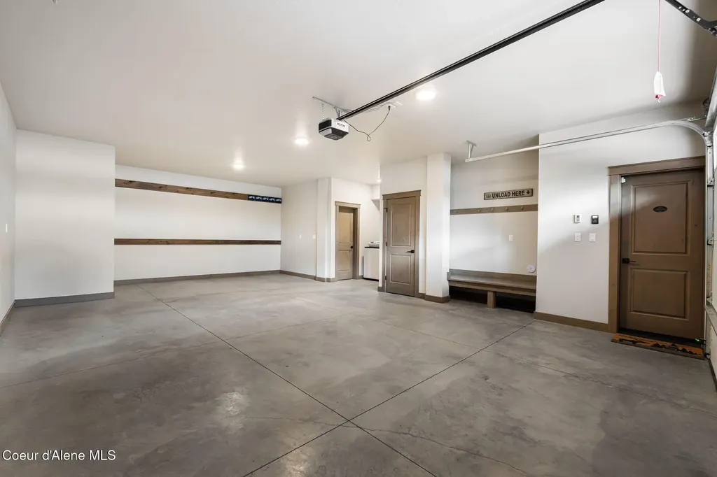 50 Olaf Court Sandpoint ID 83864