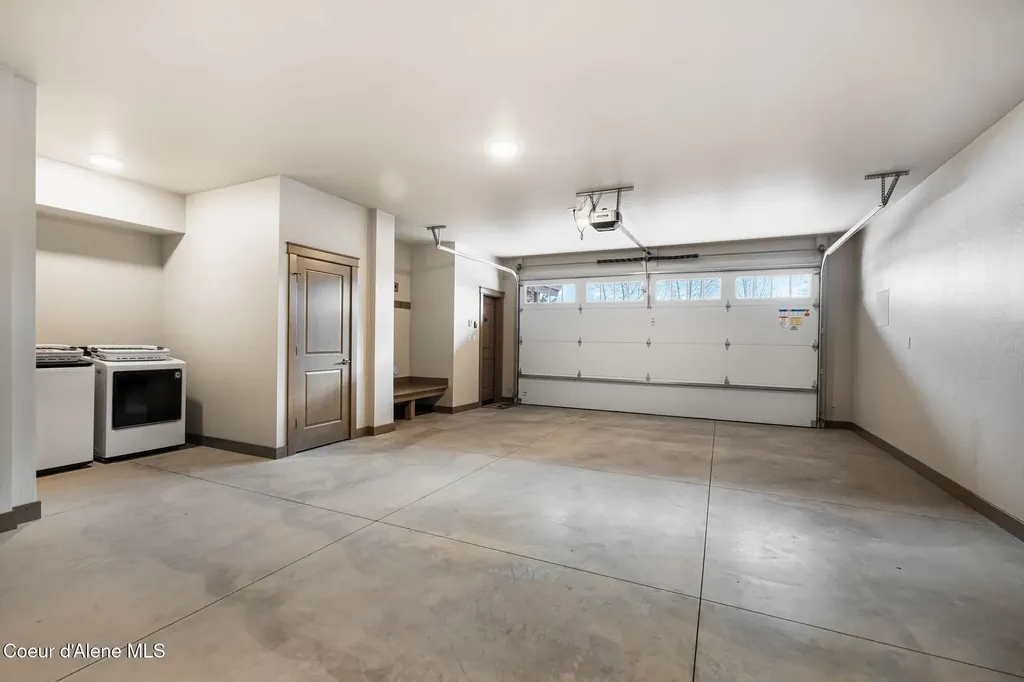 50 Olaf Court Sandpoint ID 83864