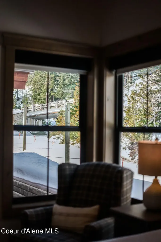 50 Olaf Court Sandpoint ID 83864