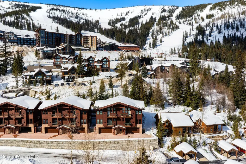 50 Olaf Court Sandpoint ID 83864