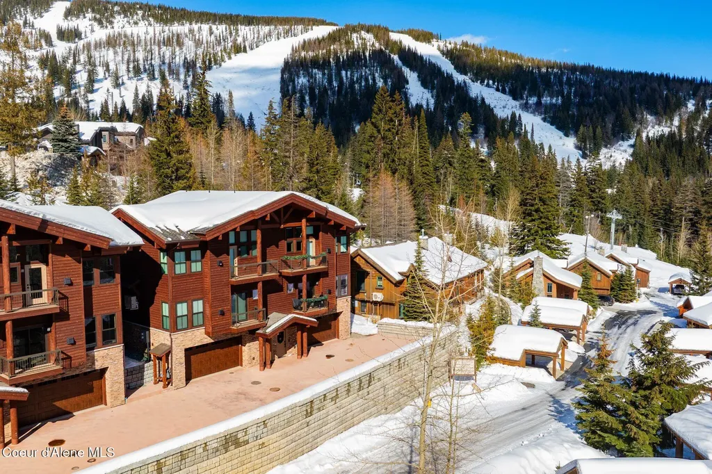 50 Olaf Court Sandpoint ID 83864