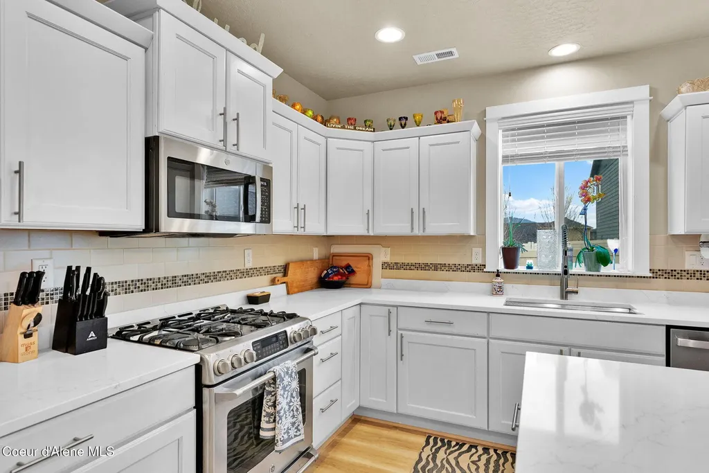 3423 E Hope Avenue Post Falls ID 83854