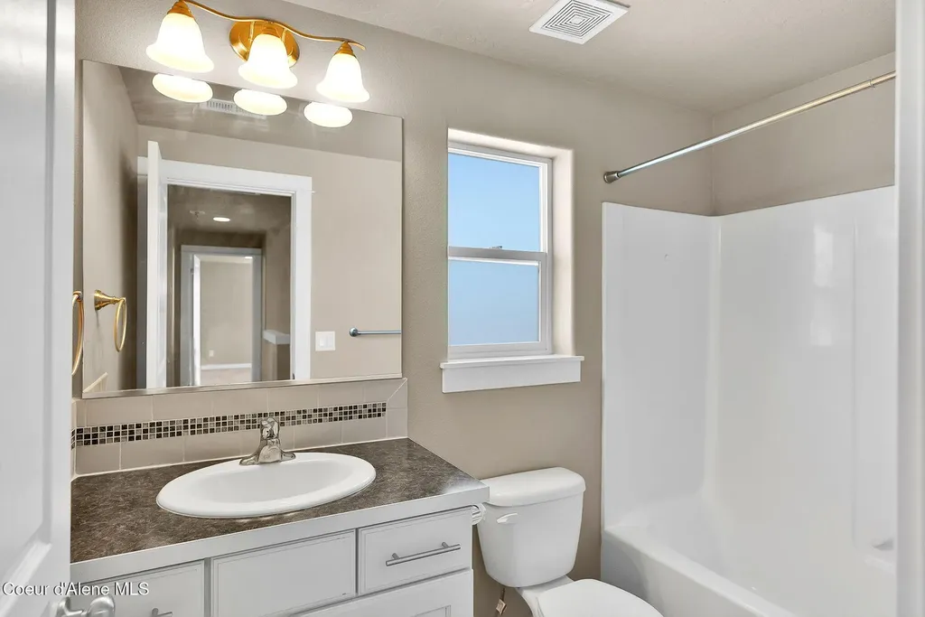 3423 E Hope Avenue Post Falls ID 83854