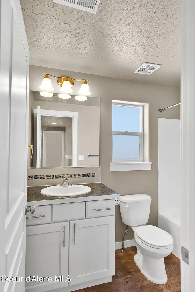 3423 E Hope Avenue Post Falls ID 83854