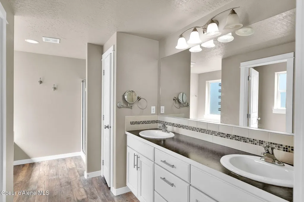 3423 E Hope Avenue Post Falls ID 83854