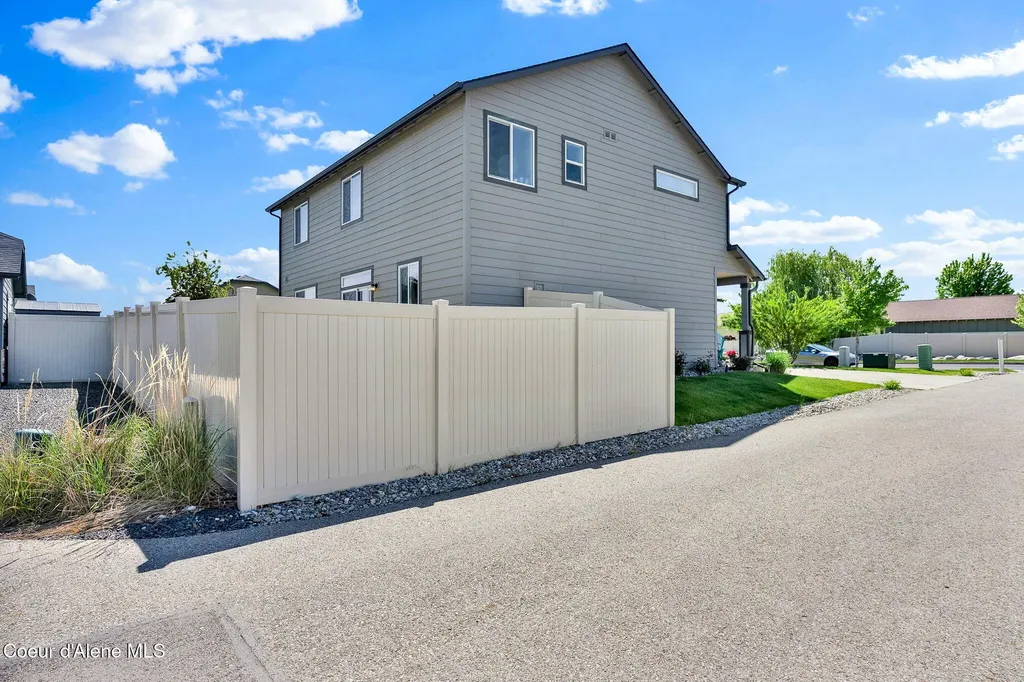 3423 E Hope Avenue Post Falls ID 83854