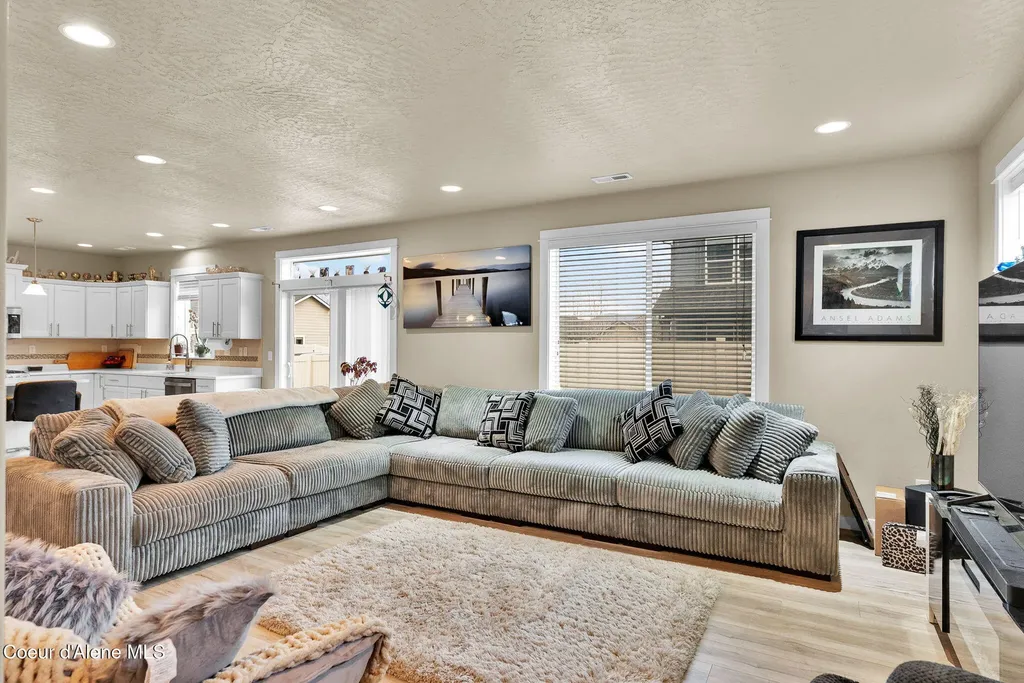 3423 E Hope Avenue Post Falls ID 83854
