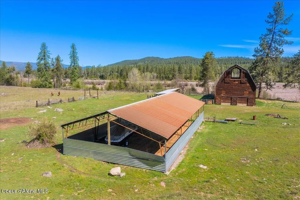 4610 Kelso Lake Road Athol ID 83801