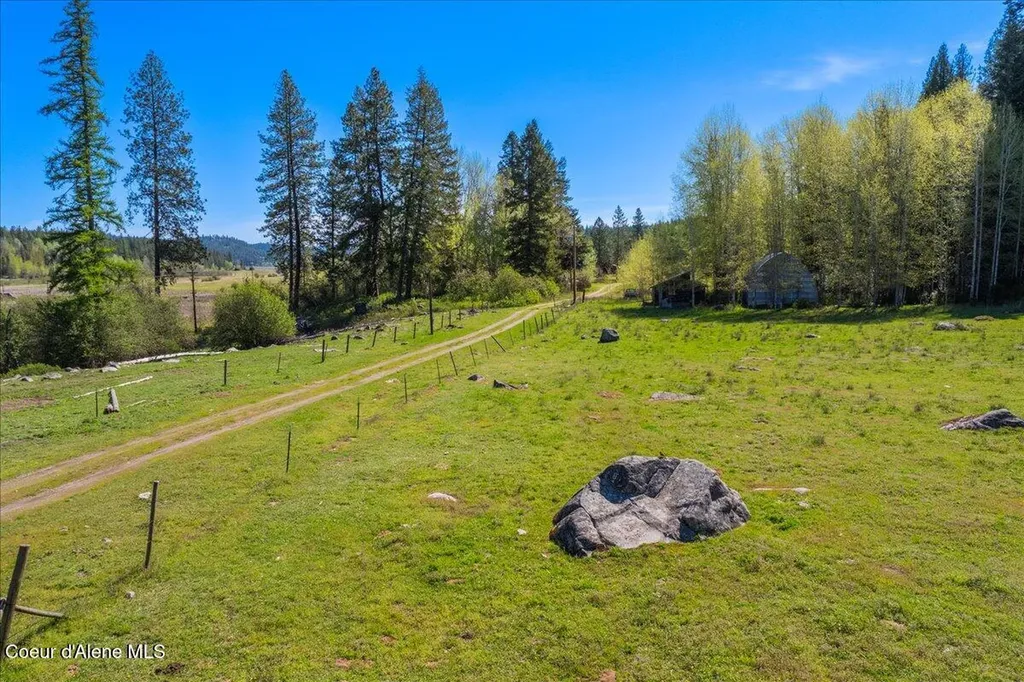 4610 Kelso Lake Road Athol ID 83801