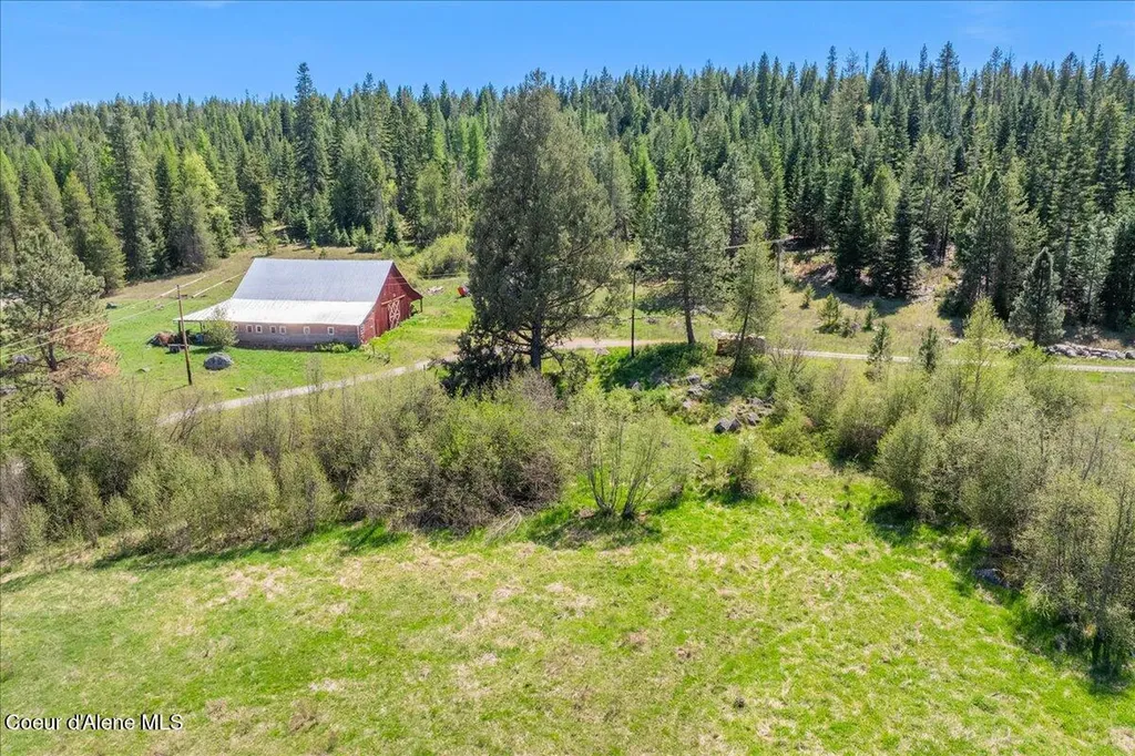 4610 Kelso Lake Road Athol ID 83801