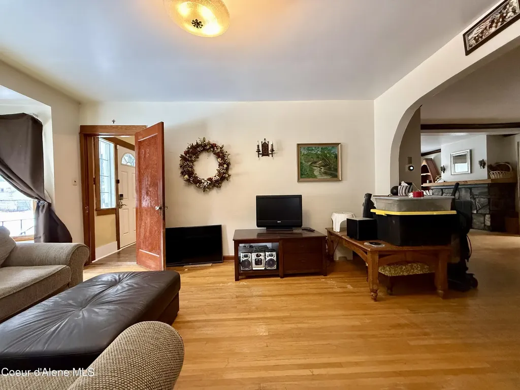 910 Main Street Wardner ID 83837