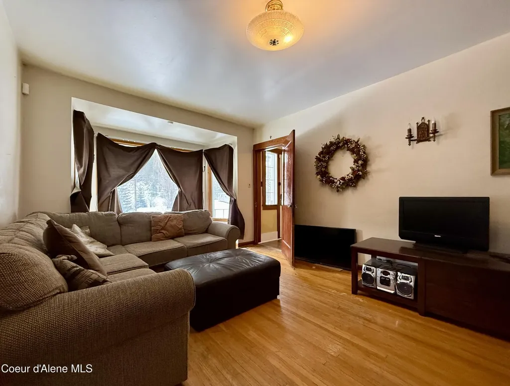 910 Main Street Wardner ID 83837