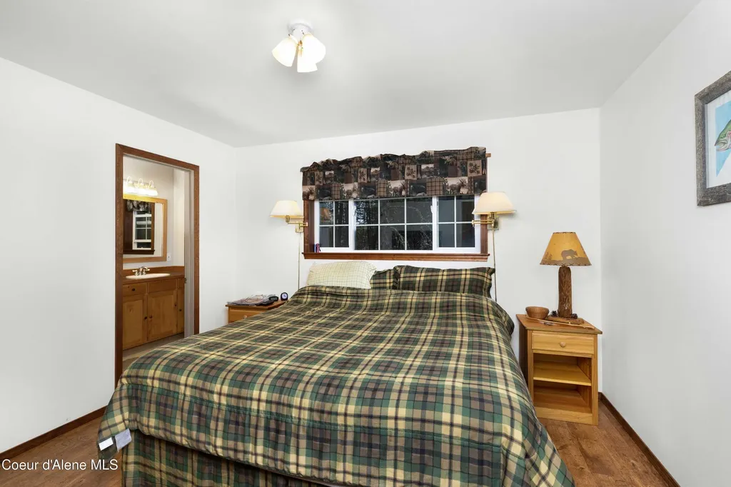 5565 Selle Road Sandpoint ID 83864
