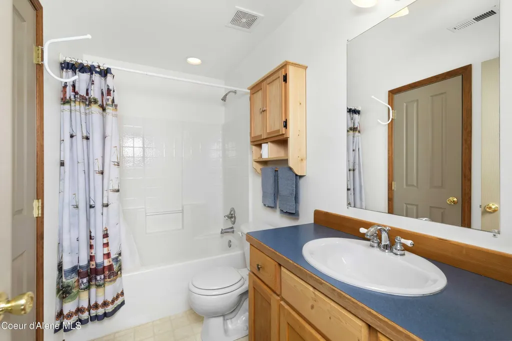 5565 Selle Road Sandpoint ID 83864