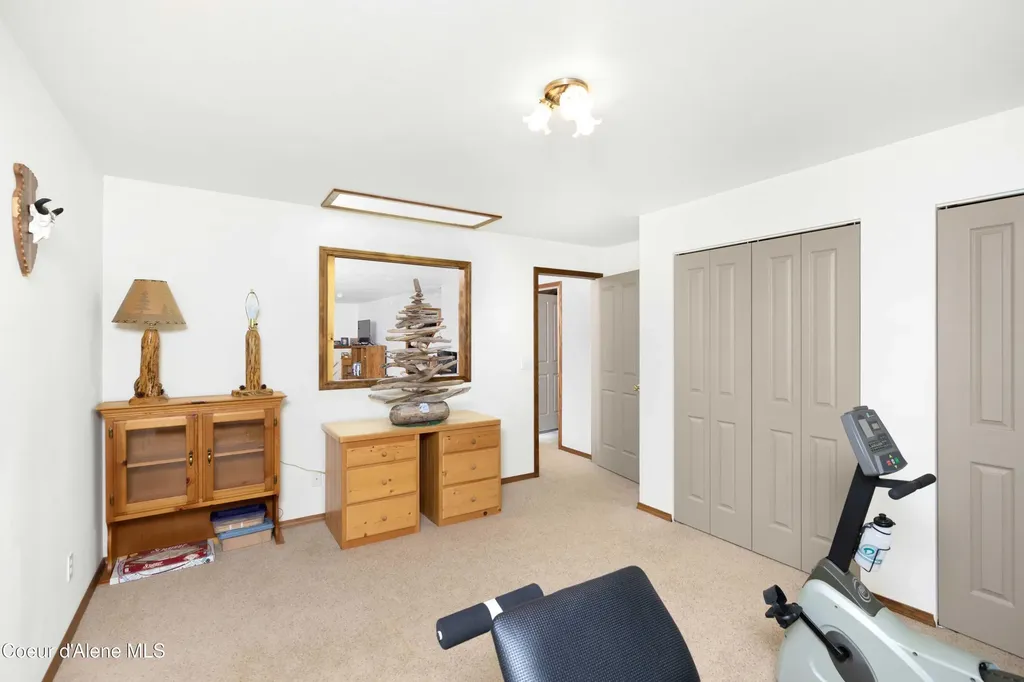5565 Selle Road Sandpoint ID 83864