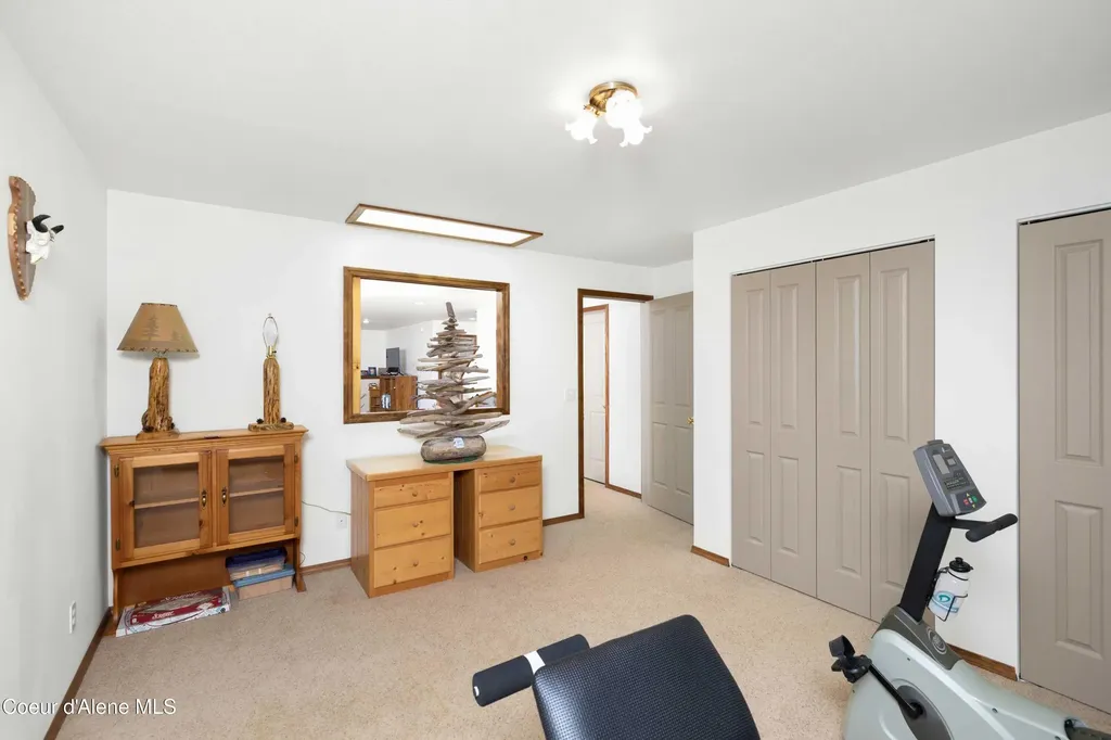 5565 Selle Road Sandpoint ID 83864
