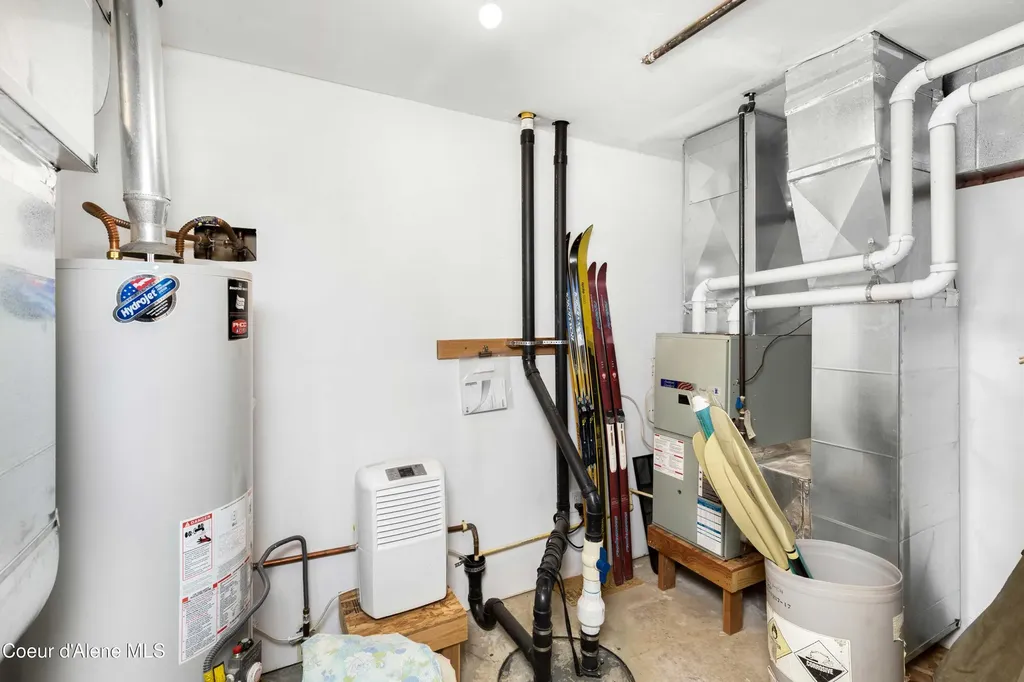 5565 Selle Road Sandpoint ID 83864