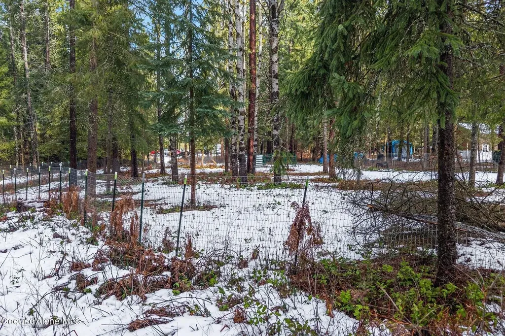 870 & 842 Samuels Road Sandpoint ID 83864
