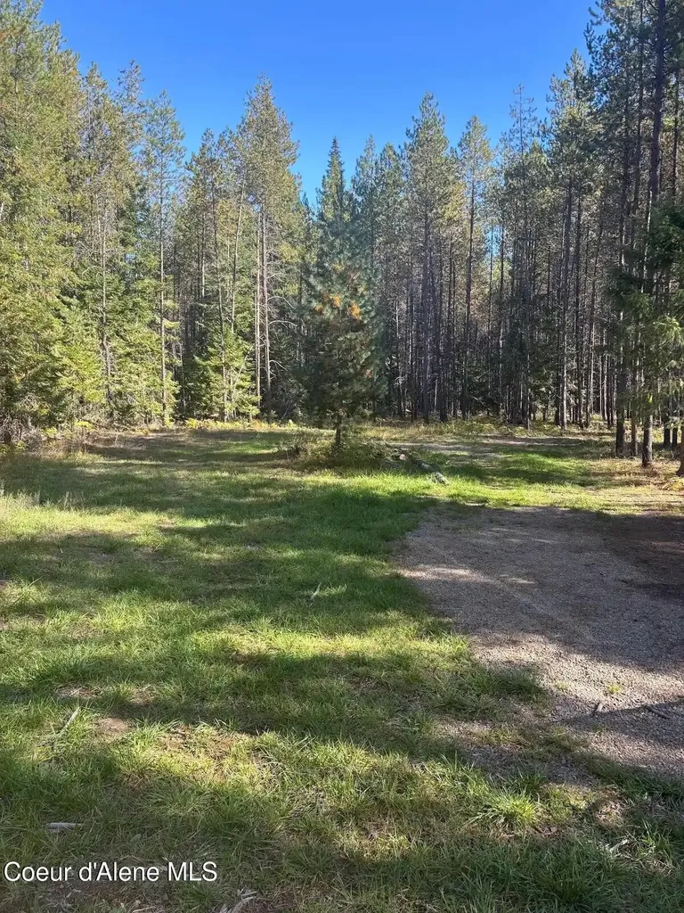11271 Eastside Road Priest River ID 83856