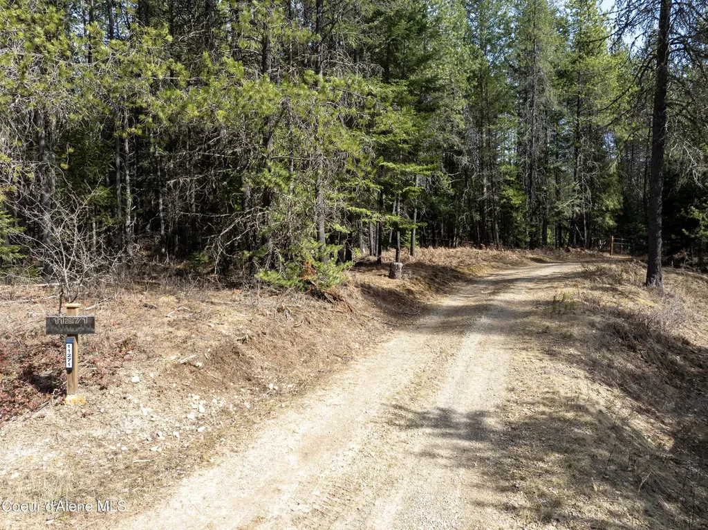 11271 Eastside Road Priest River ID 83856
