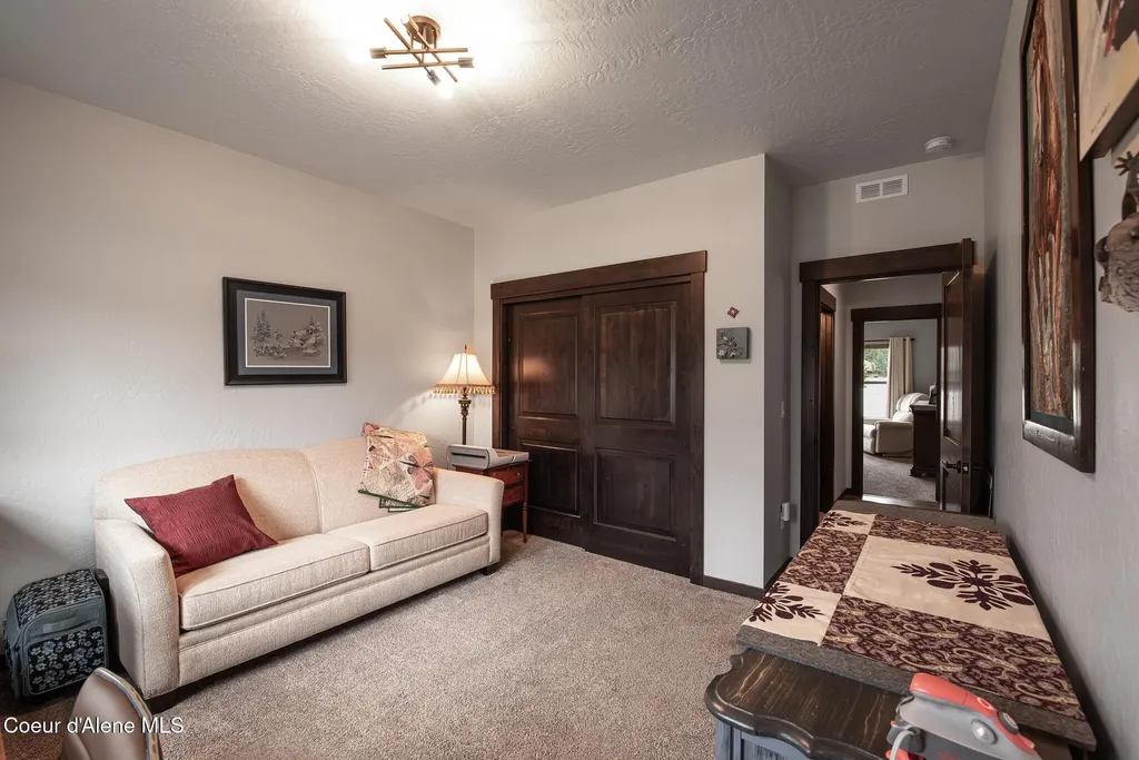 940 E Hurricane Drive Hayden ID 83835