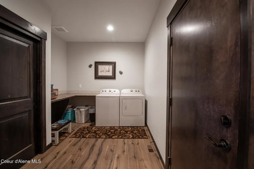 940 E Hurricane Drive Hayden ID 83835