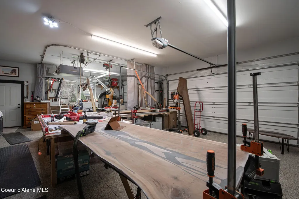 940 E Hurricane Drive Hayden ID 83835
