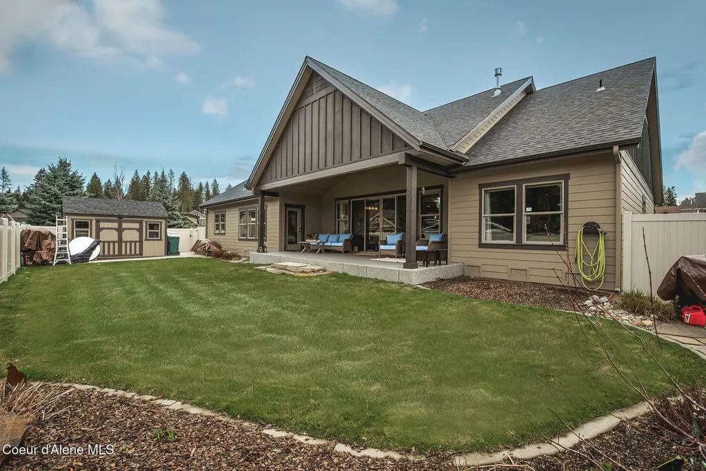 940 E Hurricane Drive Hayden ID 83835
