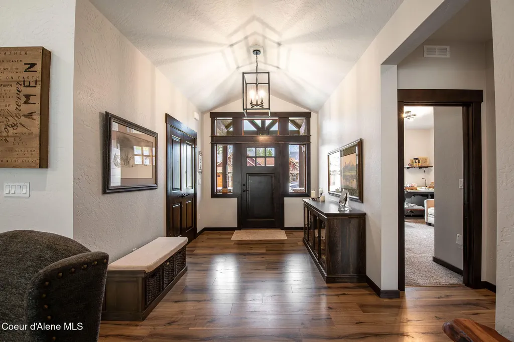 940 E Hurricane Drive Hayden ID 83835