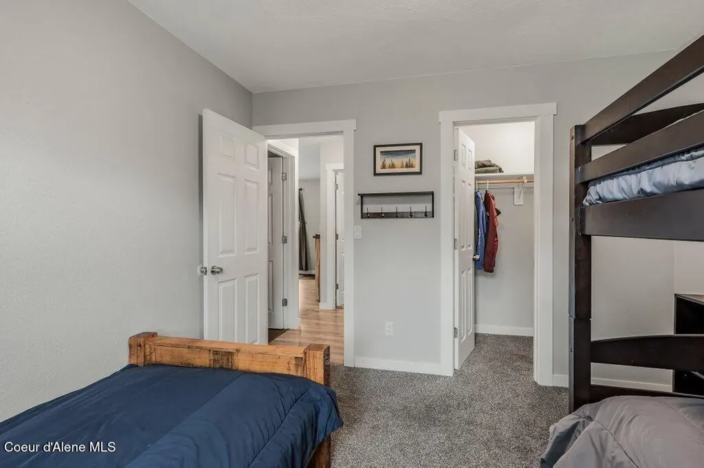 216 S Second Avenue Sandpoint ID 83864