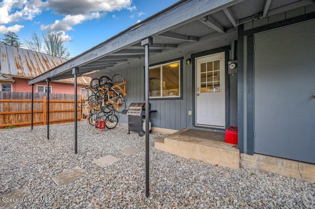 216 S Second Avenue Sandpoint ID 83864