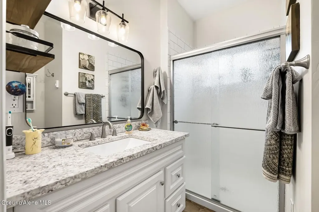 515 S Lavina Avenue Sandpoint ID 83864