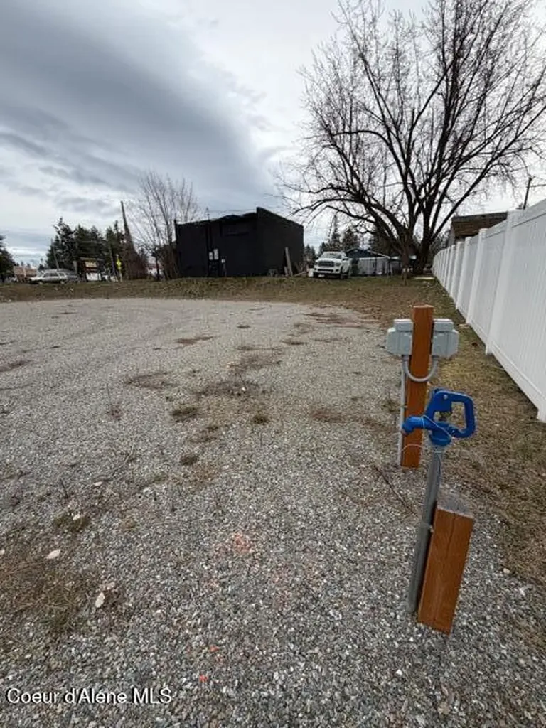 32173 N 5th Avenue Spirit Lake ID 83869