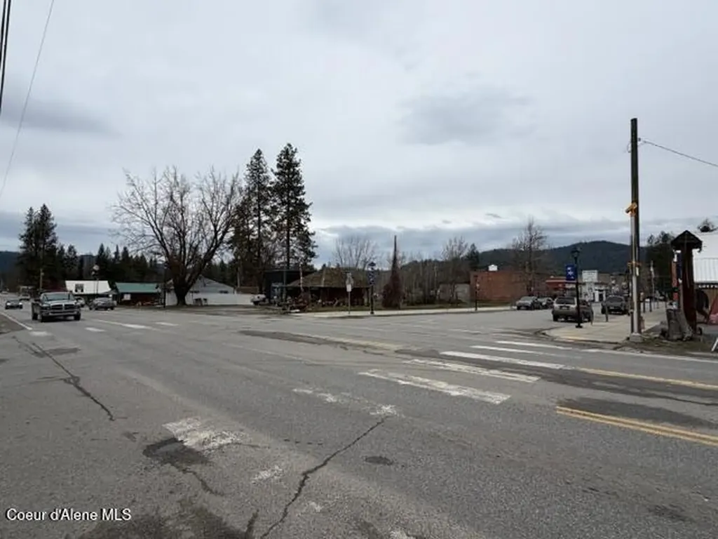 32173 N 5th Avenue Spirit Lake ID 83869