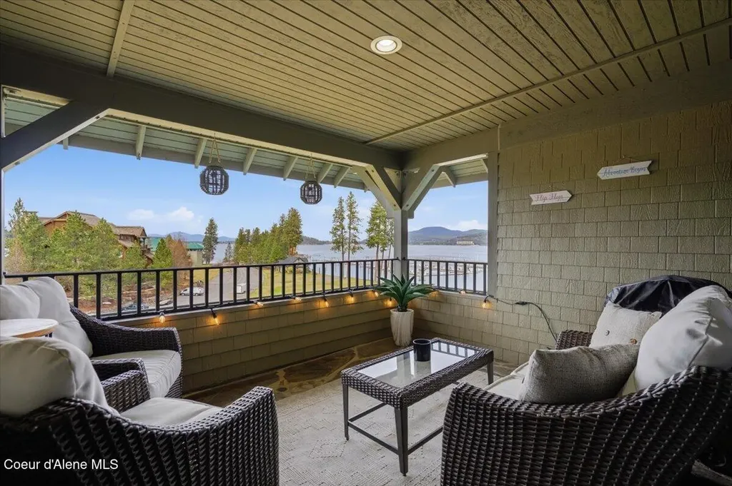 4724 S Arrow Point Drive Harrison ID 83833