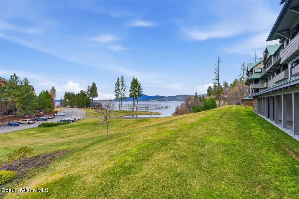 4724 S Arrow Point Drive Harrison ID 83833