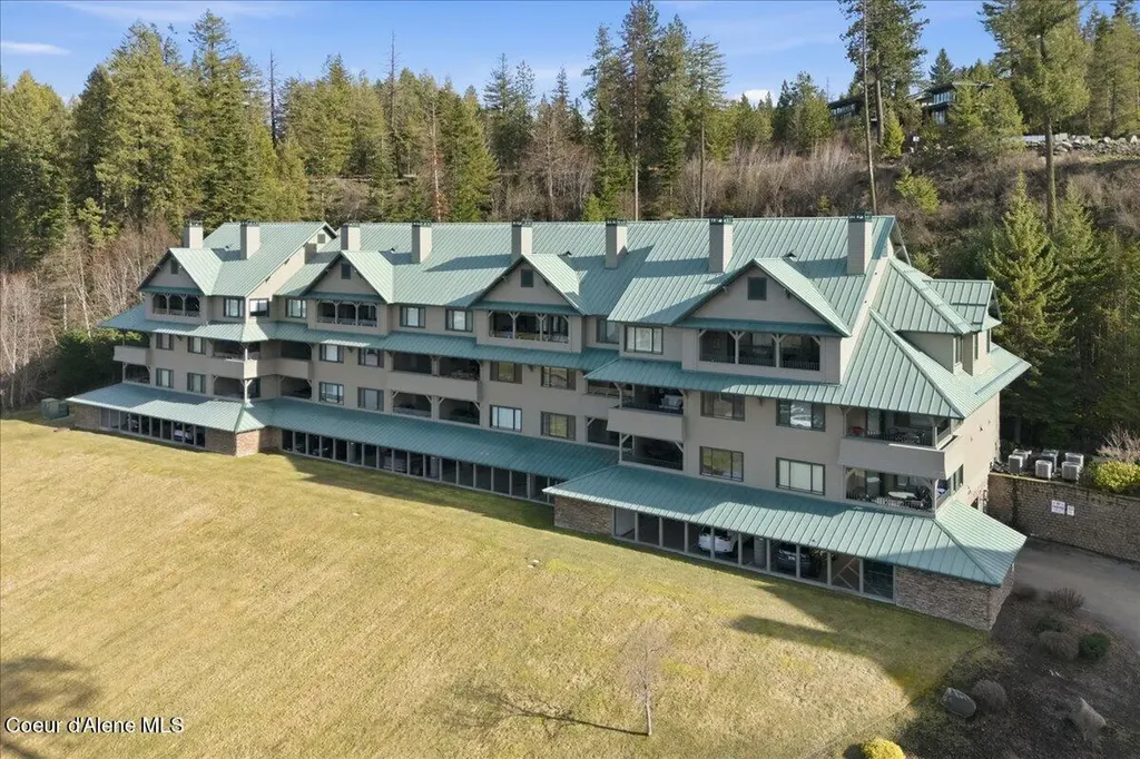 4724 S Arrow Point Drive Harrison ID 83833