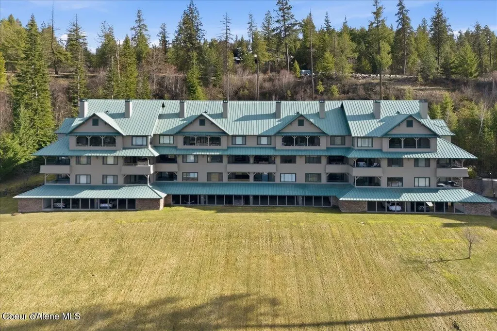 4724 S Arrow Point Drive Harrison ID 83833