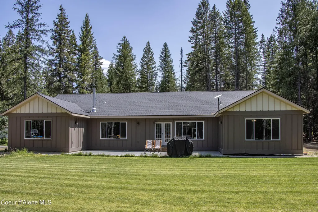 245 Lost Creek Lane Priest River ID 83856