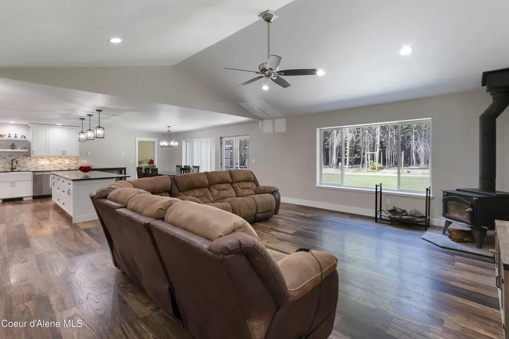 245 Lost Creek Lane Priest River ID 83856
