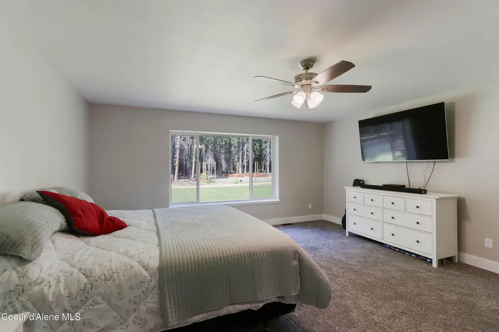 245 Lost Creek Lane Priest River ID 83856