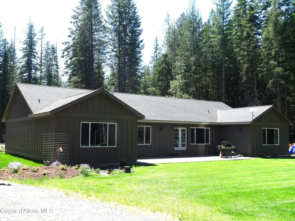 245 Lost Creek Lane Priest River ID 83856