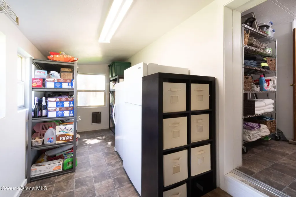 4882 W Highway 53 Rathdrum ID 83858