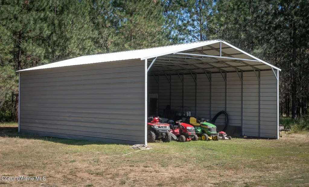 4882 W Highway 53 Rathdrum ID 83858