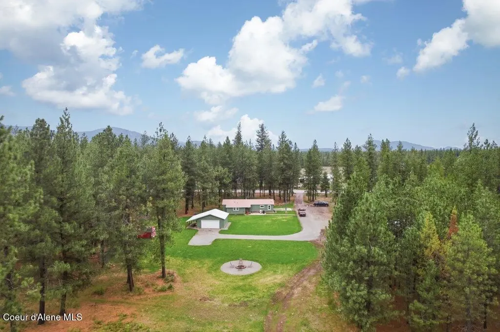 4882 W Highway 53 Rathdrum ID 83858